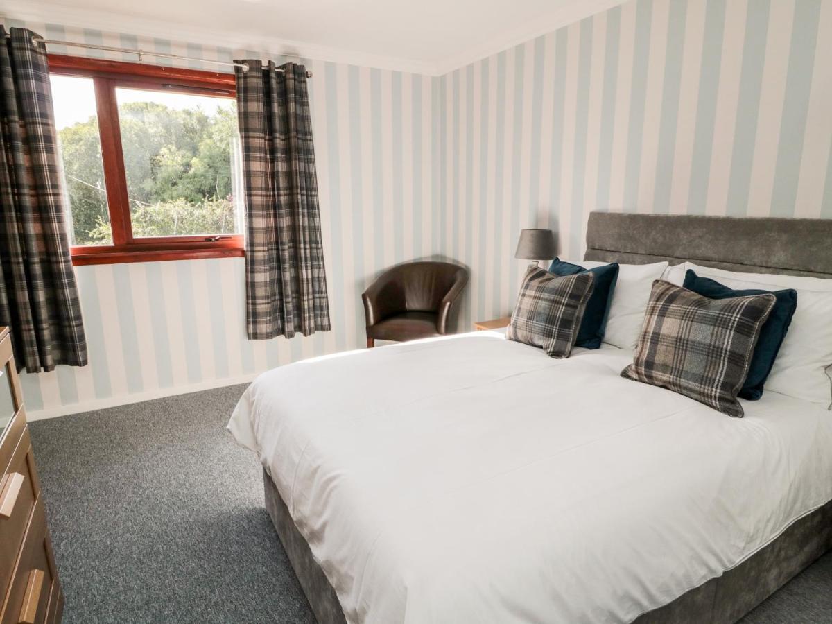 Broombaulks Farm Bungalow Jedburgh Dış mekan fotoğraf