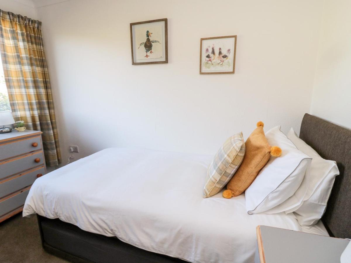 Broombaulks Farm Bungalow Jedburgh Dış mekan fotoğraf