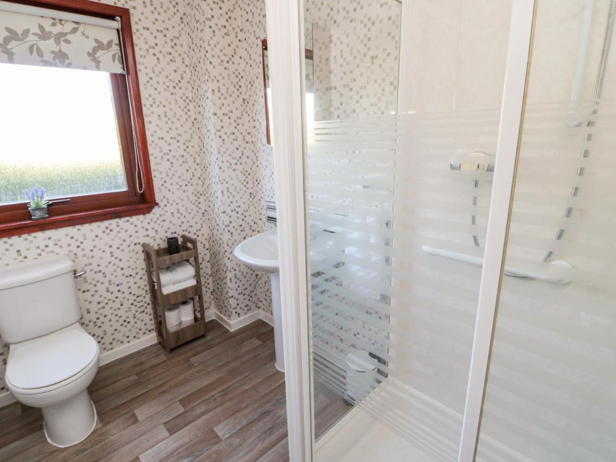 Broombaulks Farm Bungalow Jedburgh Dış mekan fotoğraf